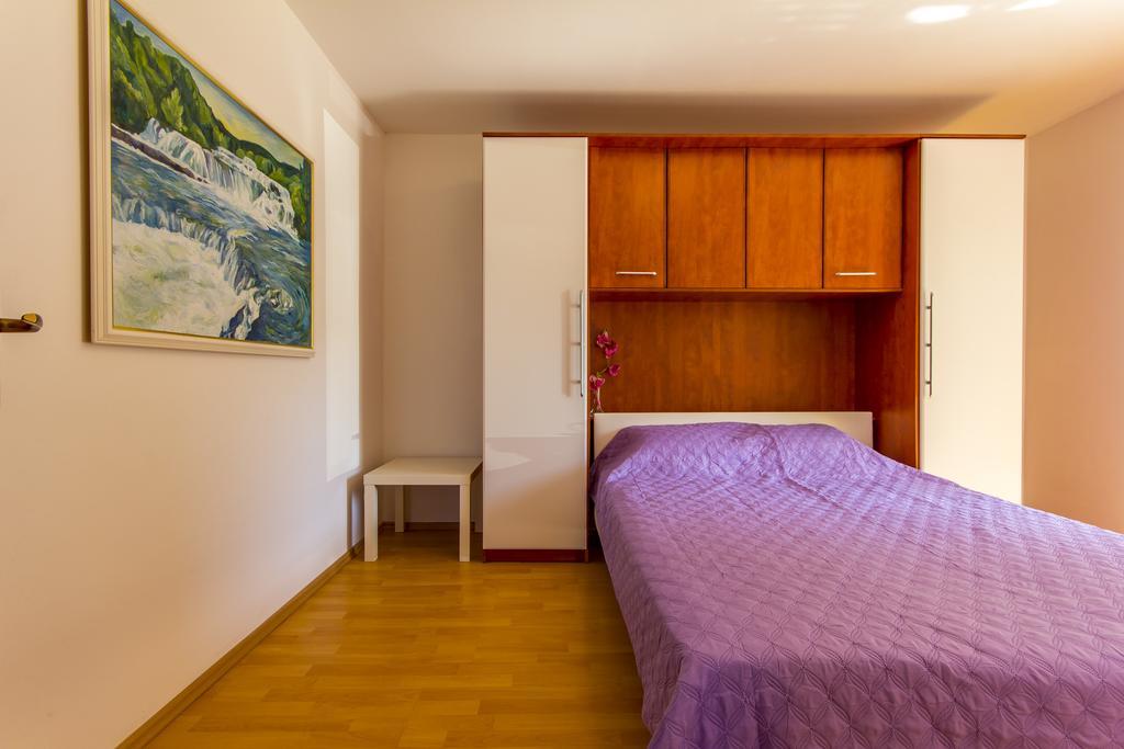 Apartments Alba Fažana エクステリア 写真