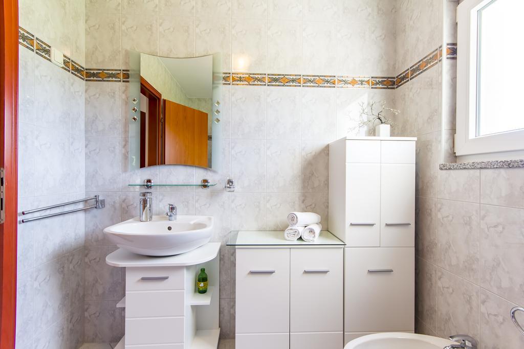 Apartments Alba Fažana エクステリア 写真