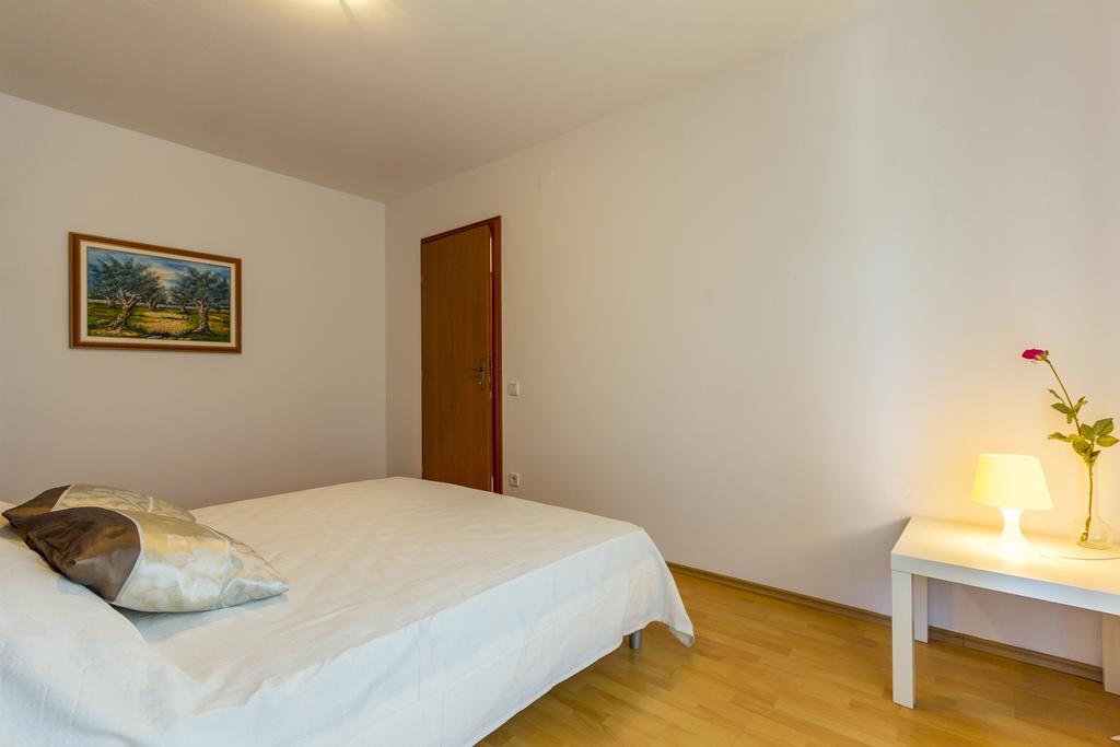 Apartments Alba Fažana エクステリア 写真