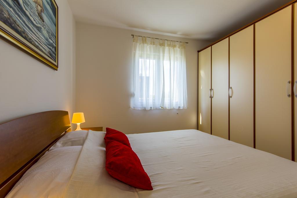 Apartments Alba Fažana エクステリア 写真